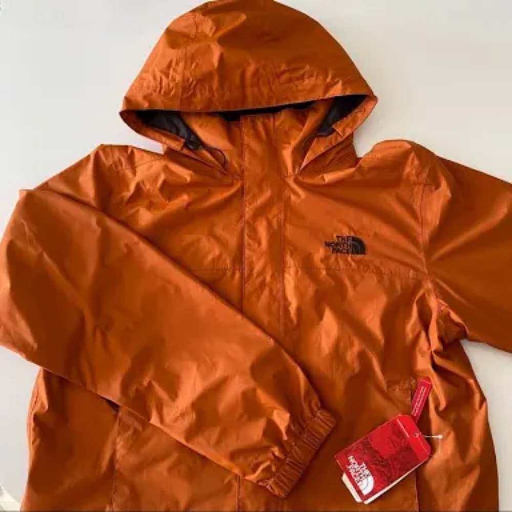 Sold-The North Face Resolve2 Jacket